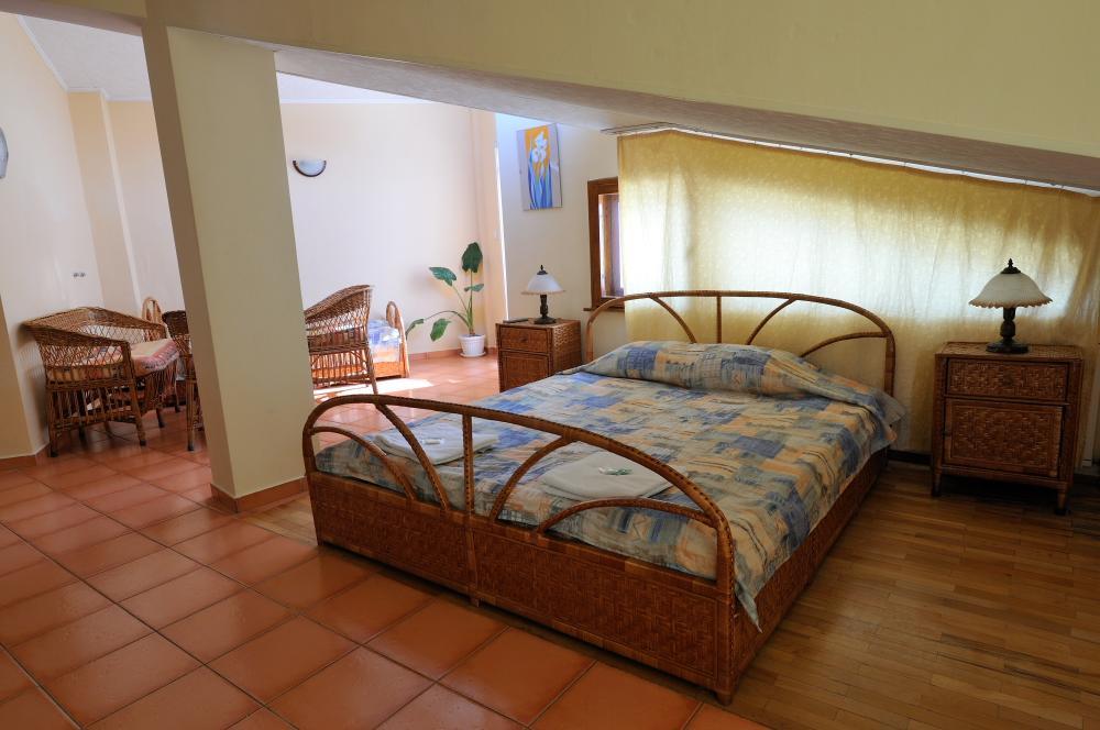 Family Hotel Prolet ชูเมน ภายนอก รูปภาพ